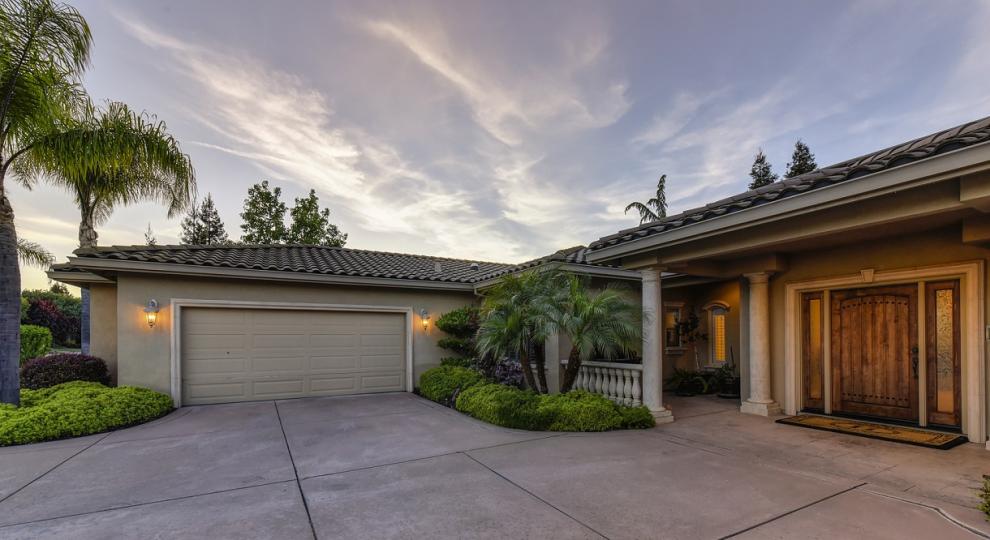 06concretdriveway.jpg